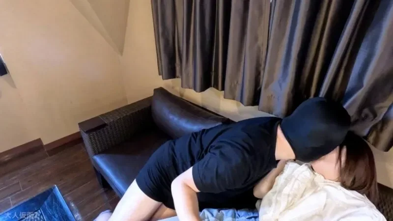 FC2-PPV-4734532 This is a different angle from the video of Nanami  19  finally showing her face in the fourth shoot. The scene where she has a toy inside her is recorded from two angles.