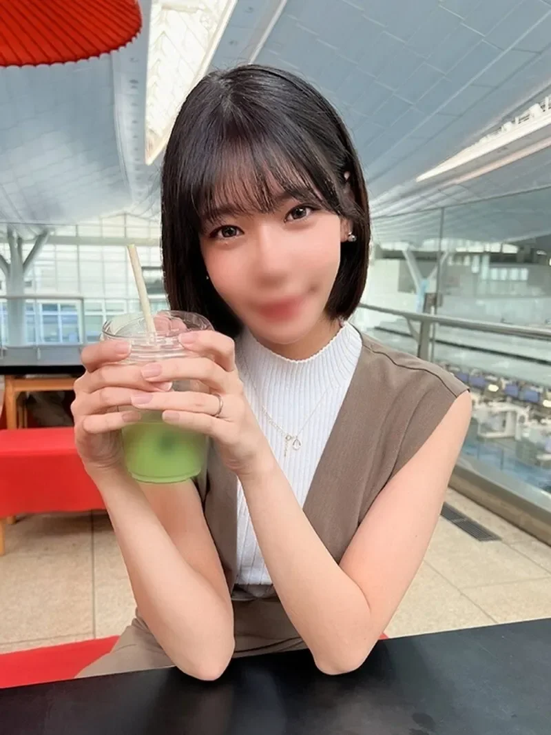 FC2-PPV-4846605 I called a slender, small-breasted married woman  29  who was my sex friend before marriage from the countryside and we met again for the first time in three years ⇒ Her sexual desire exploded, causing her to squirt and get creampied ...