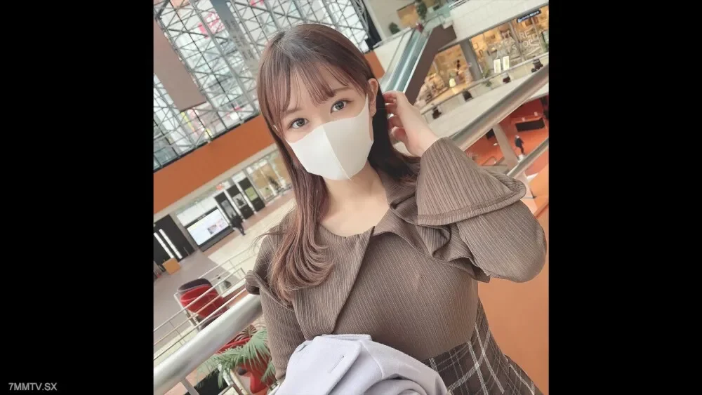 FC2-PPV-3190594 First shoot! ! Limited 1480pt until today! ! Uncensored  Invite a beautiful shop clerk who works at a D◯c◯m◯ shop and have an unfaithful love affair from the middle of the day, and cum inside the horny body for the second time! !