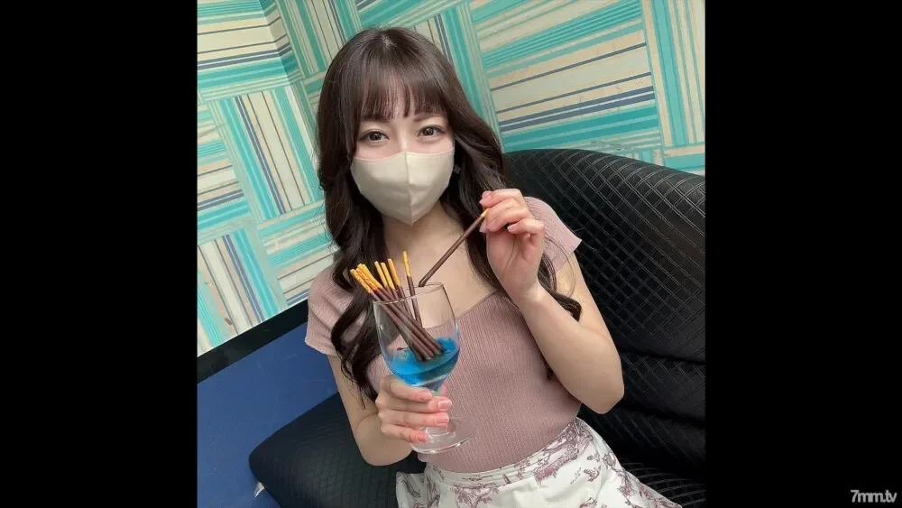 FC2-PPV-2895660 [First shot / uncensored] A beautiful beauty esthetician who is too obscene accepts my distorted propensity in private and performs a secret treatment in a closed room ... With outstanding sensitivity, she exposes her stupidity and cu...