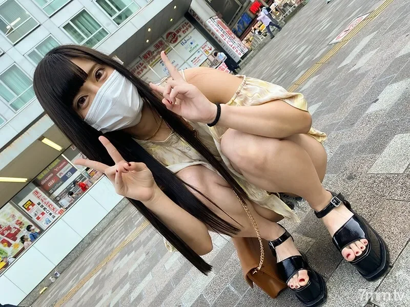 FC2-PPV-2306498 Gonzo Uetama ★ God-style rookie Caba Miss Moa  21  ★ Continuous vaginal cum shot from Gachiiki at the hotel that should be accompanied to work