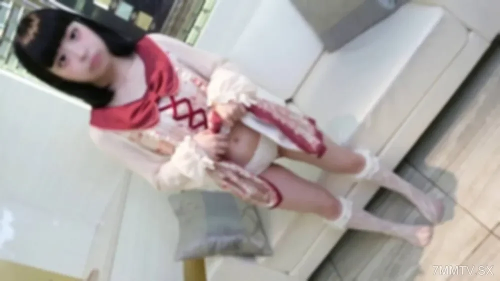 FC2-PPV-4857683 ㊙寶藏發劙㊙  The first stroke is soft cotton cotton series, the old head's semen perfusion is finished, the little sister's genitals. | FC2 electronic market