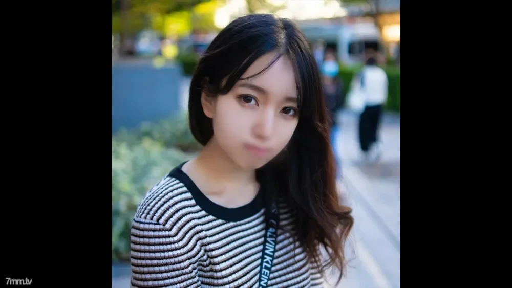 FC2-PPV-2825707 Cinema style, uncensored  A pretty and sexually lustful female college student who devotes herself to sexual intercourse for the first time in a long time. !! It was climaxing over and over again ...