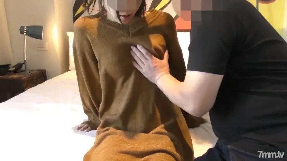 FC2-PPV-1367743 Personal shooting  A young wife who thinks that it is okay to use semen from another stick for pregnancy.