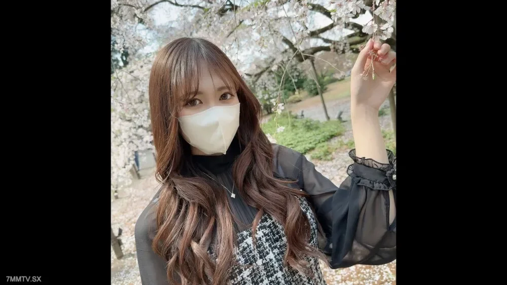 FC2-PPV-3702933 First shooting / appearance!  - !  - Limited 1980pt until the weekend due to popularity!  - !  - Take Out A Beautiful Busty Ecup Daughter From A Long-Established Kimono Store And Cum In Her Mouth Under The Cherry Blossoms And Cum Swal...