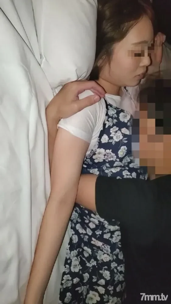 FC2-PPV-1497703 fc2-ppv 1497703 Limited [Individual] A plump young wife, screaming vaginal cum shot as she seeks another stick himself and is blamed for electric massage