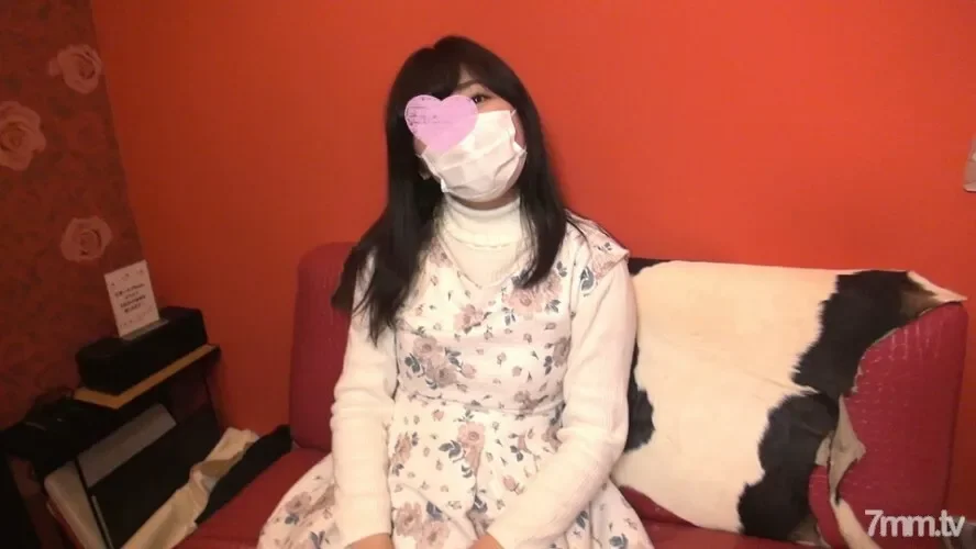 FC2-PPV-525429 19-year-old Sayuri finally lifted the ban on No. 3 appearance! Uncle inserted raw in Dirty Little JD ~ ♪ Personal shooting