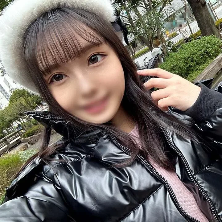 FC2-PPV-4740608 Limited Price  I'm a voice actress for a pornographic game, but can I have you listen to my moans? A lesson video of a budding female voice actress