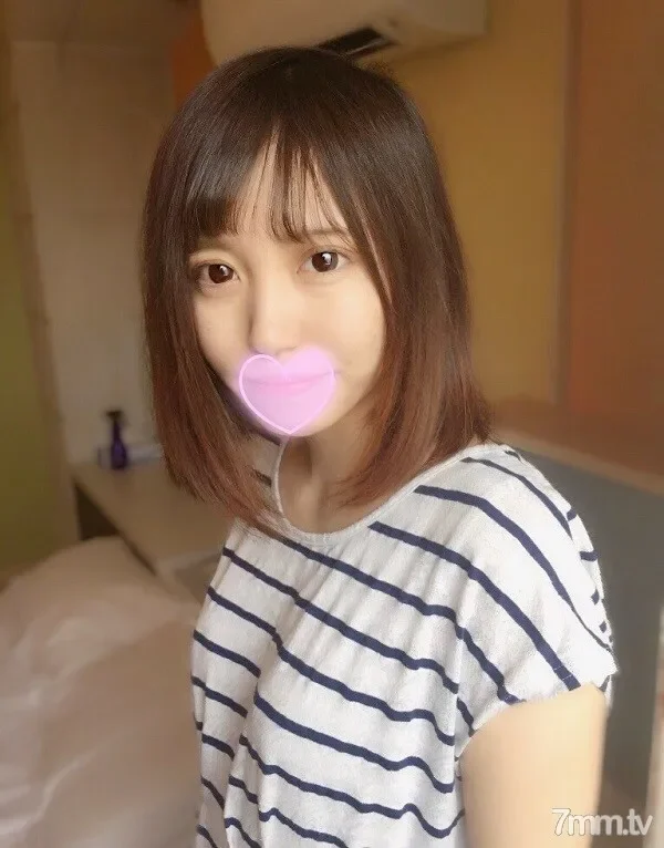 FC2-PPV-998613 fc2-ppv 998613 [Personal shooting] Hikaru 18 years old Local idol!  - Private off-paco SEX!