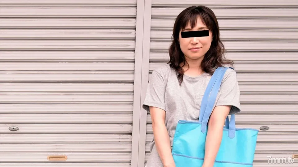 041218-248 Persuading a housewife 38 ~ Secret ants ... Mother with long nipples ~