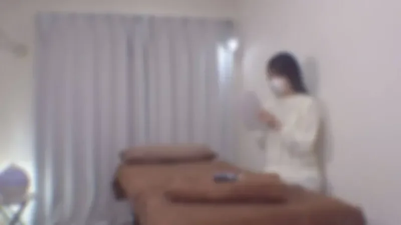 FC2-PPV-4742652 Half price until August 23rd! No/Raw Creampie  This is a repeat customer with a clean, tall figure and beautiful proportions. The massage has such an effect on improving circulation that it makes her lift her hips and wiggle in surpri...