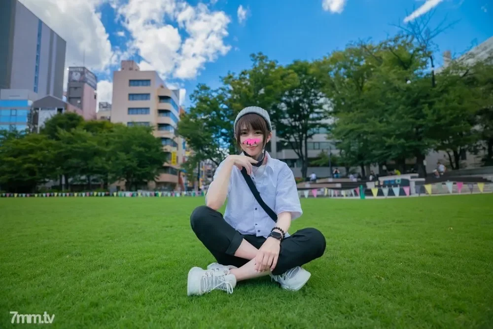 FC2-PPV-2435891 From FC2  Complete appearance! Amateur college student Limited  Genderless girl Mari  22  The body is a woman and the content is a boy. A cool boy's fashion ♀ that girls will fall in love with, and a raw dick will be inserted and a