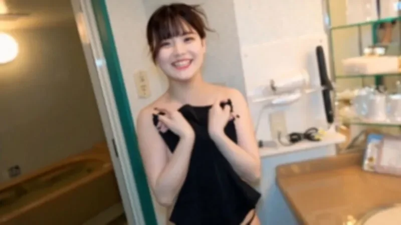 FC2-PPV-4734762 Uncensored  Angelic smile! The cutest E-cup beauty ⤴ Always smiling happily, her cute face gets a facial! Swallowing and three creampies! *Bonus high-definition