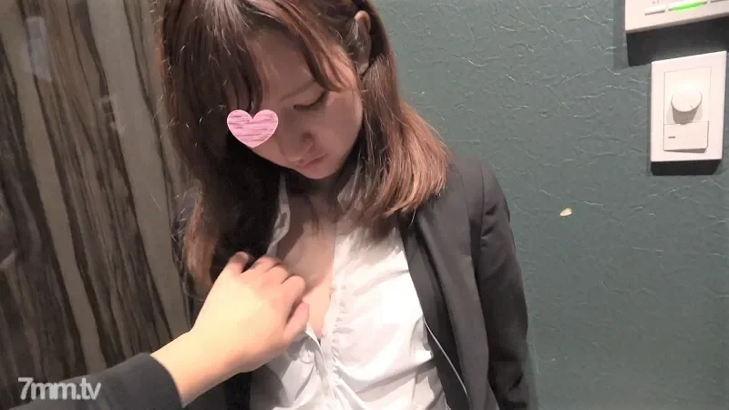 FC2-PPV-1568051 fc2-ppv 1568051 [None] 2 weeks in a row!  - Model body beauty Hina-chan festival!  - If you get caught, you will be forced to leave the store!  - ??  - Please see what happened to her easy-to-feel manga cafe w [Personal shooting]