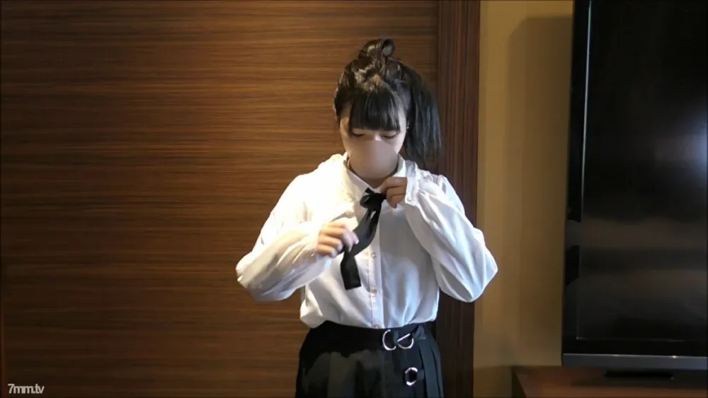 FC2-PPV-1656863 fc2-ppv 1656863 [Personal shooting] First shot & first vaginal cum shot ★ Luna 20-year-old maid cafe clerk!  - I will do the first vaginal cum shot and Gonzo in my life.