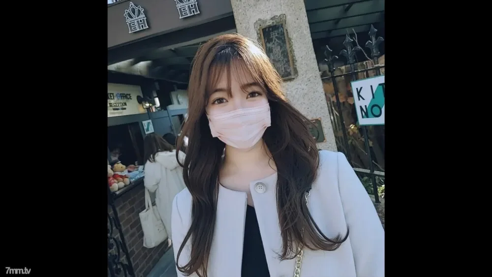 FC2-PPV-2720895 Limited number! !! Healing Fcup beauty busty beauty and a relaxing date in the cityscape full of exoticism ... Ejaculation in the vagina to a sensitive body that writhes and ends many times every time the body is piled up! !! !!  Twic...