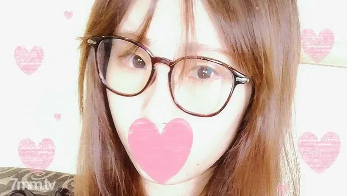 FC2-PPV-1021668 fc2-ppv 1021668 S-class neat and clean tsundere glasses girl ♥ "Omanko feels good ... ♥" G-spot direct hit greedy masturbation and continuous squirting love juice that can not fit in the narrow vagina ♥ Rub the uterine ostium with a f...