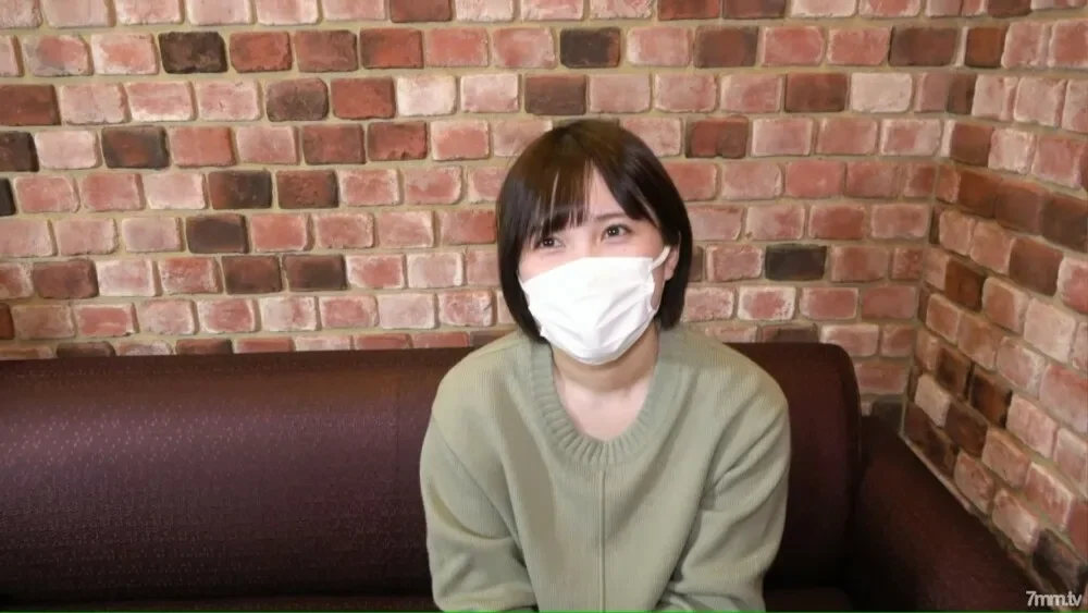 FC2-PPV-2296832 10/5 1980 → 1780pt Individual shooting appearance  No81 Ayaka-chan 19 years old Sensitivity Max with Lady Gras, played vaginal cum shot to a disliked lady