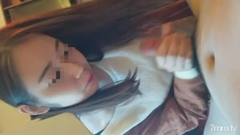 FC2-PPV-1973493 ~ 13 Limited Individual  Slender wife. A large amount of vaginal cum shot is made so that the body after playbirth is ruthlessly violated and poured into the womb.