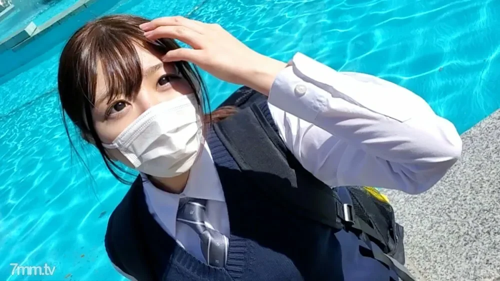 FC2-PPV-1848014 Limited number Uncensored  "Never tell other playren!" A pure innocent beautiful girl accepts my body ... The first vaginal cum shot to a student! !!