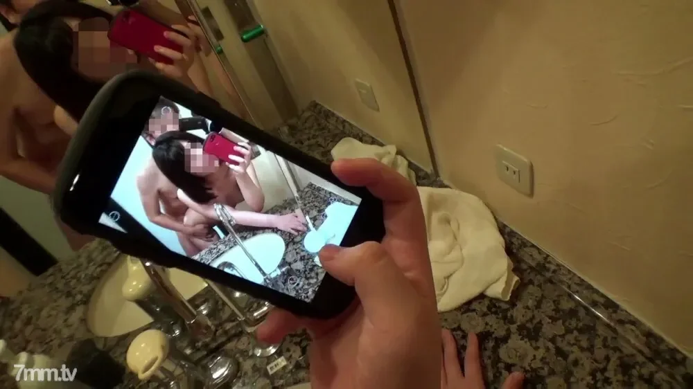 FC2-PPV-1437803 *Daily 1st place [Appearance / NTR] "I want you to put it inside ♥" A shaved big tits apparel clerk, while cheating on her boyfriend, she can't escape, and finally...!  - Blow in the toilet, selfie sex in the washroom, ikuiku continuo...