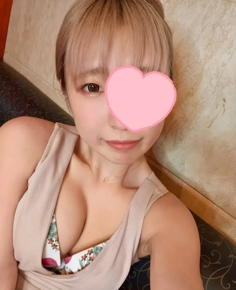 FC2-PPV-4689167 Only for 3 days 1980←2980  **Demonic deep throat until the cosplayer sheds tears. No matter how many times she plays, she is relentlessly attacked in the back of her throat and finally ejaculates deep in her throat