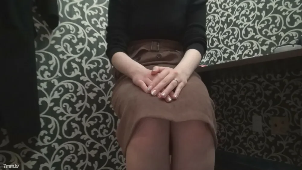 FC2-PPV-1629776 fc2-ppv 1629776 [Real Cuckold Document ⑦] "Please make me squid with my wife in the back" Husband of an airplane mechanic who wants to be cuckold.