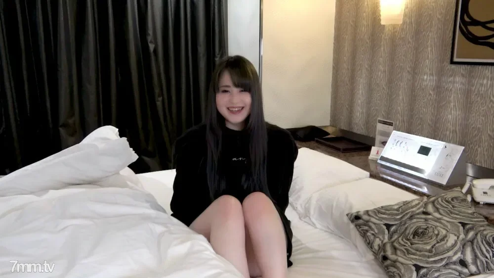 FC2-PPV-1359806 PPV 1359806 Karin 20-Year-Old Rocket Boobs F Cup Shaved Gal [Toys]