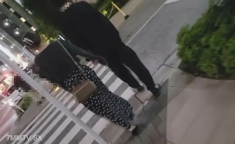 FC2-PPV-3253618 [Individual] A delicate beautiful wife opens her crotch and asks, "Is this okay?"