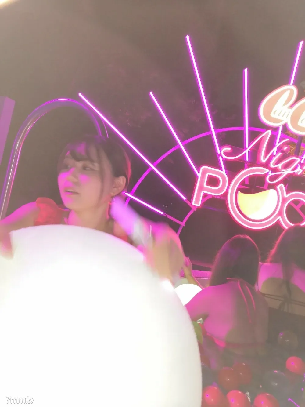 FC2-PPV-1173792 First-time purchase privilege available  Ubukawa girl with 2 experienced people G cup boobs A miracle happened in the night pool! Creampie