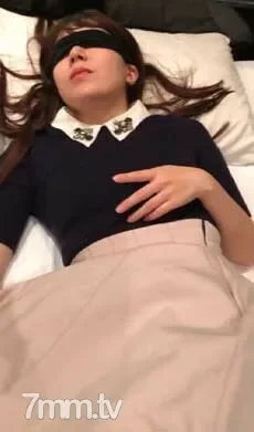 FC2-PPV-1256734 fc2-ppv 1256734 [NTR Gonzo] The first shot beautiful wife is a horny wife who is sensitive to the whole body and does not notice that it is inserted raw, and when she notices it, a large amount of semen comes from the vagina ...