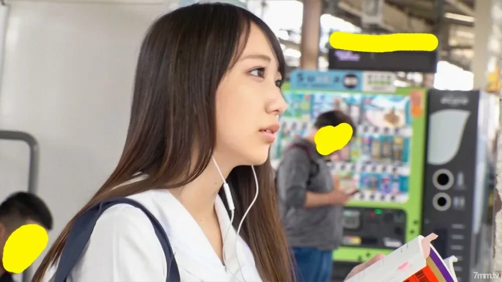 FC2-PPV-1273552 Train Chikan  Creampie SEX  Cream color undiluted solution examinee  3