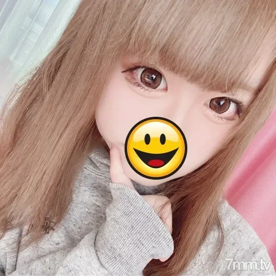 FC2-PPV-1632720 Personal shooting   Uncensored  Bukkake scene included! Missionary position piston special feature! 4 models, 13 scenes! Review benefits available