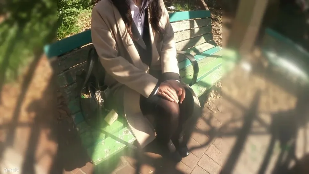 FC2-PPV-1293136 Personal shooting  ZIP "I'm sorry for doing this ..." Even though I'm on holiday, my husband pretends to be work and indulges in SEX.