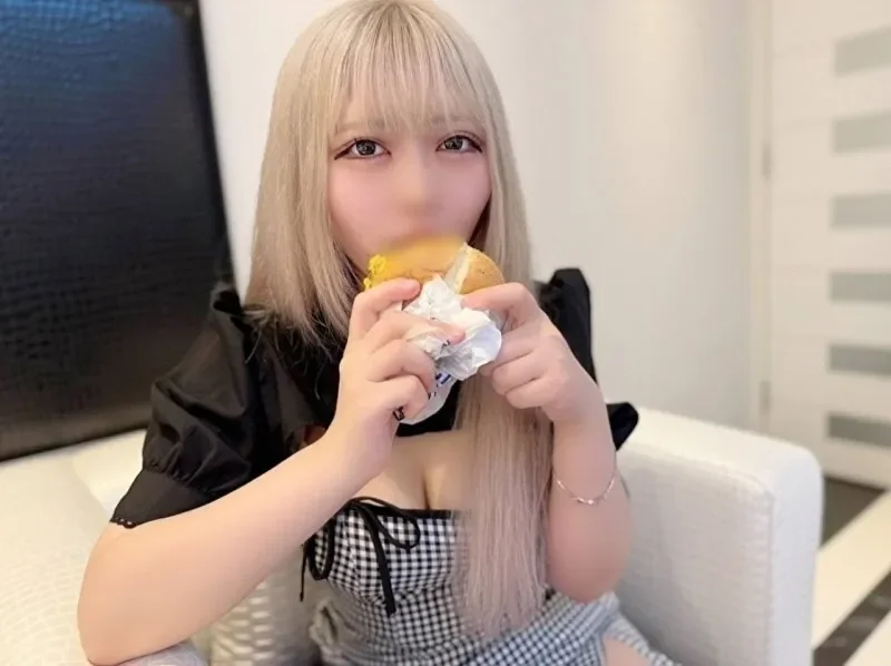 FC2-PPV-4745950 Natural H cup  A cafe girl with the best body! Her beautiful busty body is incredibly sensitive, and the sight of her getting fucked hard and pounding her vagina with a cock is irresistible ♡