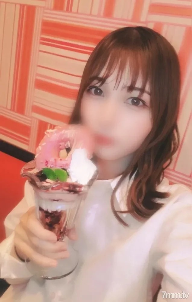 FC2-PPV-3113698 Megumi Toda Take advantage of school expenses that can't be covered by a JD karaoke part-time job that looks like Kaori.  - Seriously gone creampie