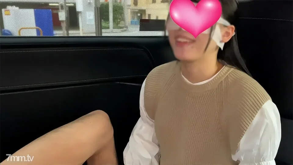 FC2-PPV-2755114 First shot  3 shots of a large amount of semen Cum swallowing in the car from midday! It looks innocent, but in fact it is an erotic play who loves cock semen. Cum swallowing with a smile ♪ Apparel salesperson Secret erotic activity o...