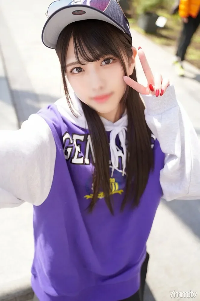 FC2-PPV-2934595 * Including limited price and benefits full appearance  Tokyo Gaesenbite Active female college student Private SEX with idol face Leaked Sucks dick with cute face, bends slender body and dies