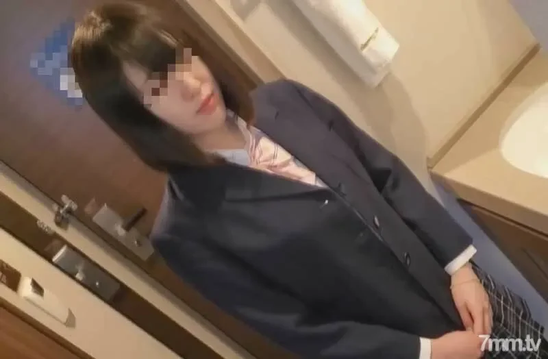 FC2-PPV-1873287 For a limited time Individual shooting  Prefectural general course ③ A girl who is sexually perverted by inserting raw into a burning body after a massage at a cheer club / hot spring hotel.