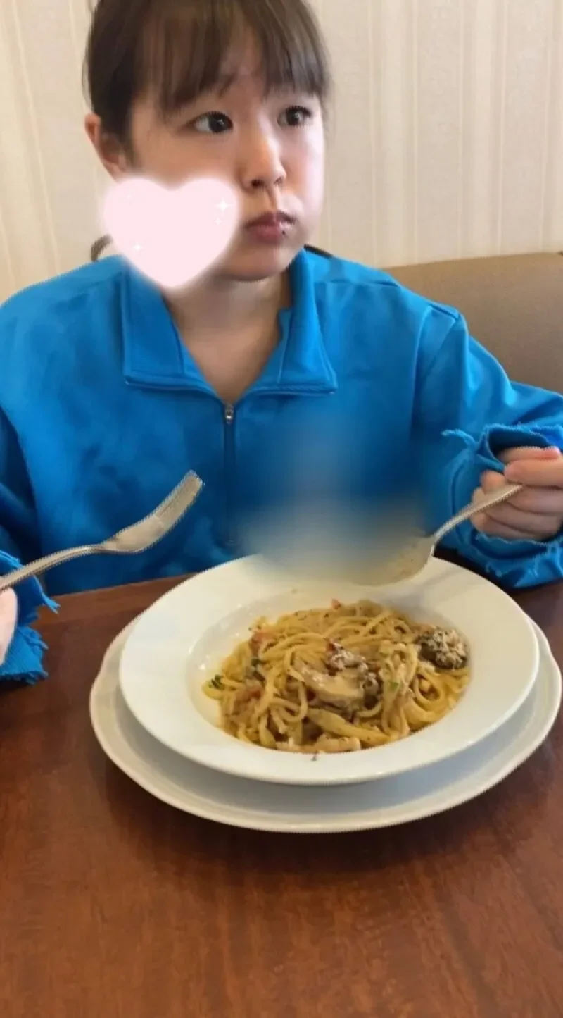 FC2-PPV-3254920 She's tasting adult semen for the first time. Is your * okay with this? Be careful of bad adults.