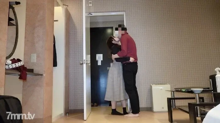 FC2-PPV-1635445 Hina 19 years old Innocent beautiful girl who wants to be an idol! Super talent with 100 transparency! Pure white beautiful breasts x nice ass are horny with raw cock! Creampie with seeds on a super sensitive body with outstanding sen...