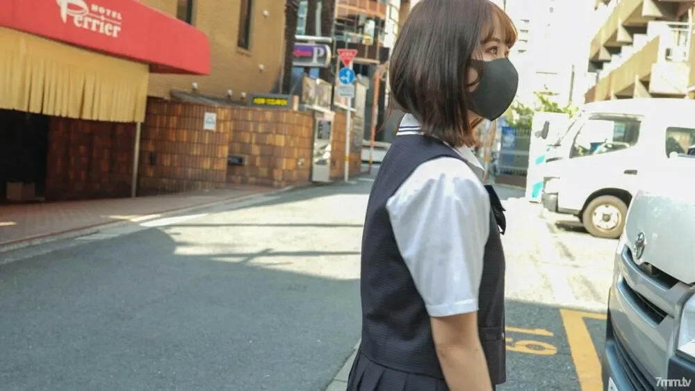 FC2-PPV-1757248 Personal shooting  Kana's 18-year-old busty freshman cum shot Amateur video