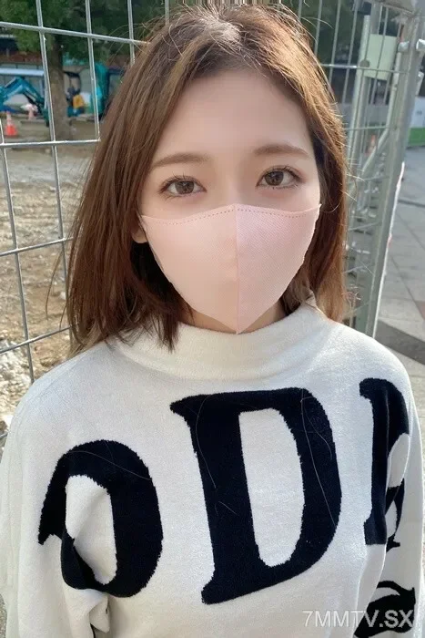 FC2-PPV-3189407 [Good-looking / Slender Constricted Body] Tricked a slender beauty who works at a beauty salon, forced an AV shoot at a hotel and irresponsible vaginal cum shot.  - collection Yuri-chan.