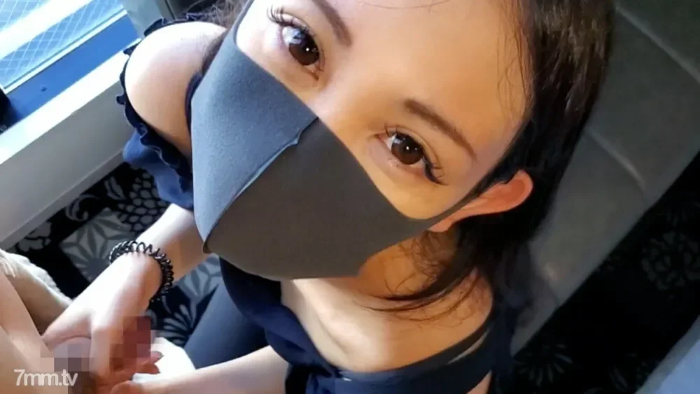 FC2-PPV-1951099 First shot! !! Limited number! Creampie twice to a horny neat and clean beauty with outstanding sensitivity who cums with Bikunbikun! !!  Feature film