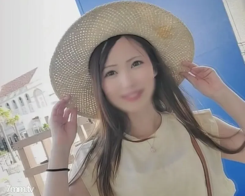 FC2-PPV-2039256 Overwhelming Uncensored  A long-sought reunion date with a beautiful girl who played the role of a former play. Continuous vaginal cum shot at home ... crossing the line