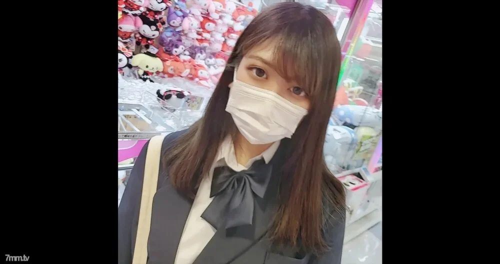 FC2-PPV-2585652 First shot! !! Limited number Uncensored  A busty girl student who is curious about me ... I promised, but I couldn't stand it and made vaginal cum shot! !!  Feature film