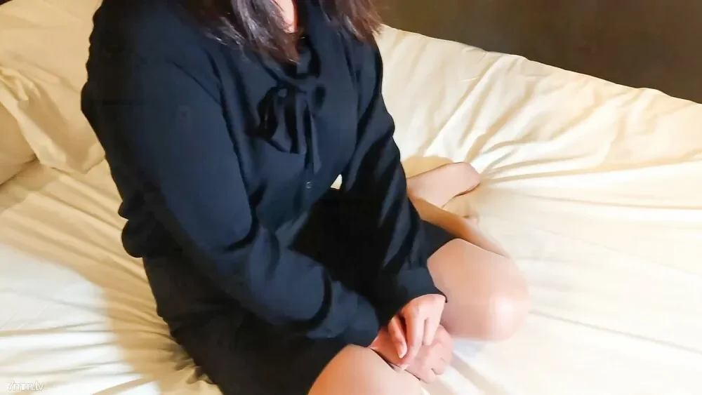 FC2-PPV-2893677 Part 1 Bonds Gonzo video A single mother who hasn't had a meat stick for a living, but accepts a meat stick by getting wet in the flood class