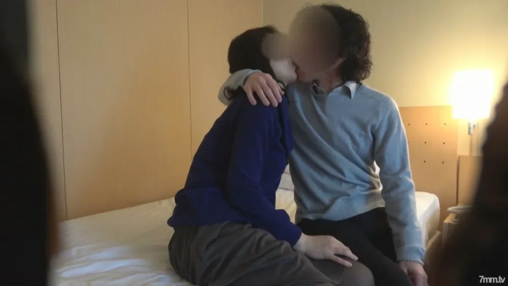 FC2-PPV-1228054 Personal shooting  Eriko 47 years old, blindfolded cuckold edition A stick of another person who replaced her husband is a large amount of vaginal cum shot in the vagina of a naive wife without hesitation