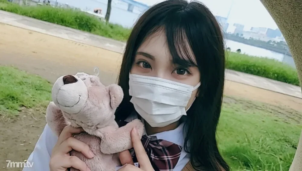 FC2-PPV-2337712 First shot! !! Limited number! Uncensored  Adolescent Fcup tsundere beautiful girl ... If you stick to it, you will suddenly change into a de M girl who keeps spoiling and the first vaginal cum shot! !! I didn't think it felt like th