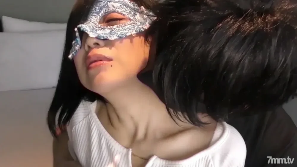 FC2-PPV-2518482 Personal shooting / set sale  My wife, who has a 33-year-old play, couldn't stand it and put in raw cheeks ...